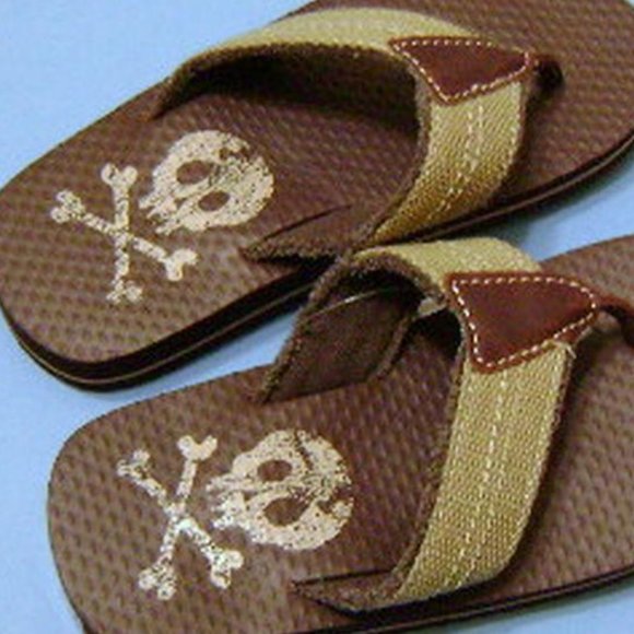 NWT The Children's Place Boys Brown Flip Flop Sandal Skull Slip-On 10-11… - Picture 6 of 7